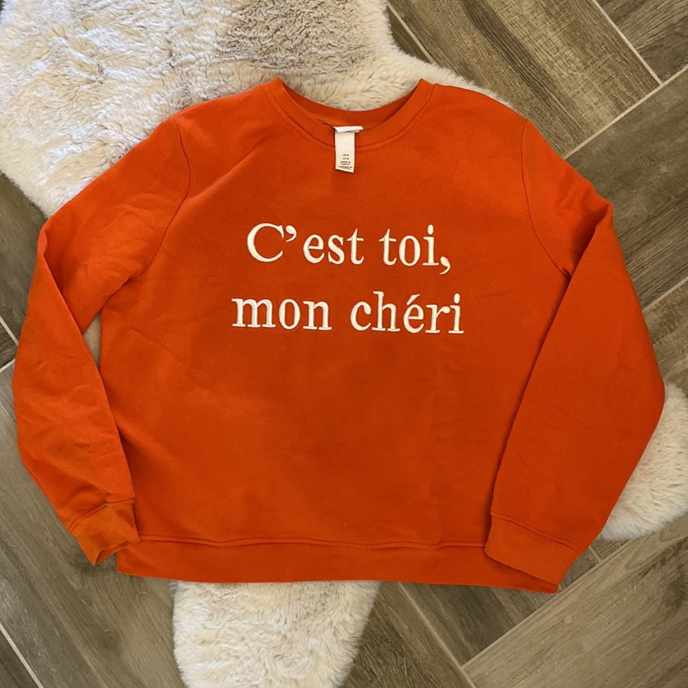 H&M - CREWNECK EMBROIDERED PULLOVER